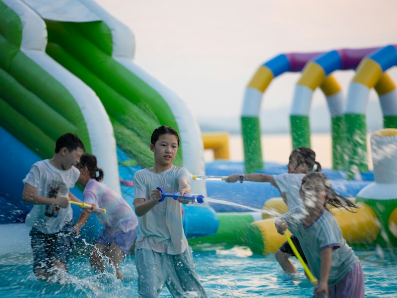 24 ft Thunder Dry Slide
