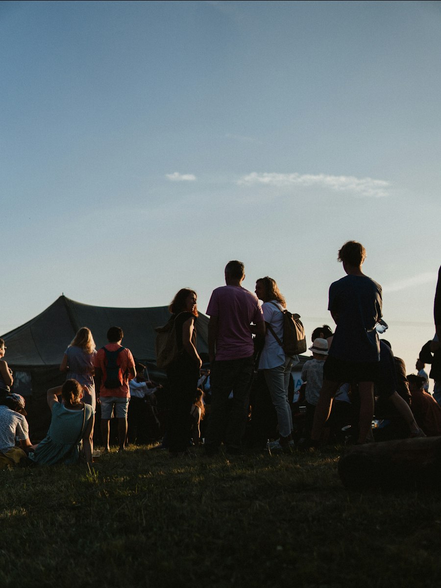 Golden hour, main field